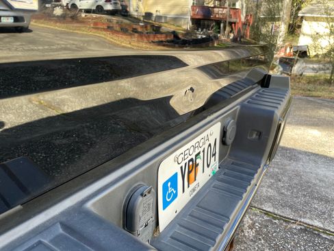 Used 2016 GMC Canyon SLE w/ All Terrain Package image 30