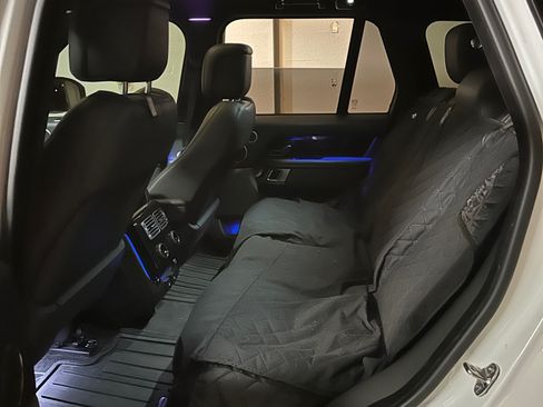 Used 2019 Land Rover Range Rover HSE image 11