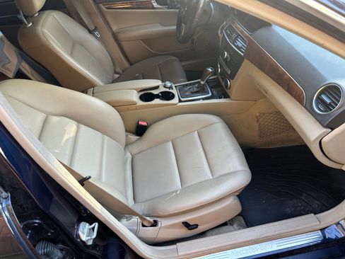 Used 2014 Mercedes-Benz C 350 Sport image 13