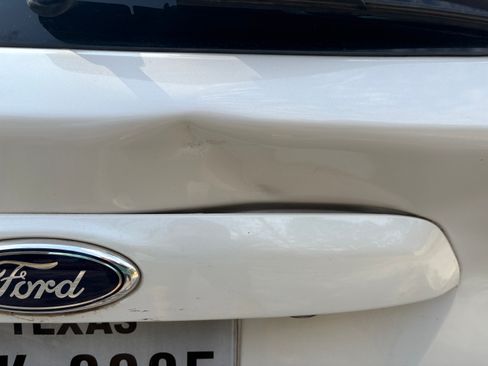 Used 2013 Ford C-MAX SEL image 17