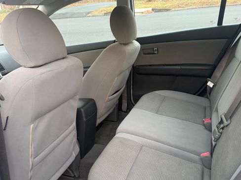 Used 2010 Nissan Sentra 2.0 SR image 19