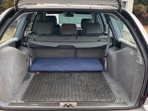 Used 2001 Mercedes-Benz E 320 Wagon image 16
