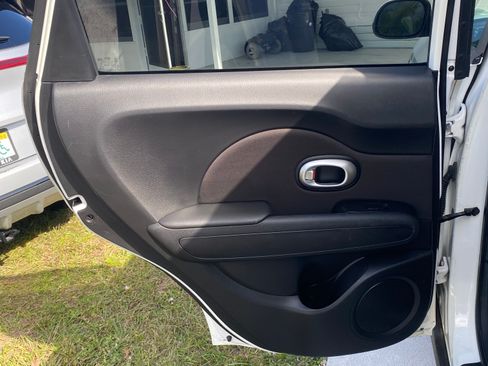 Used 2015 Kia Soul image 10