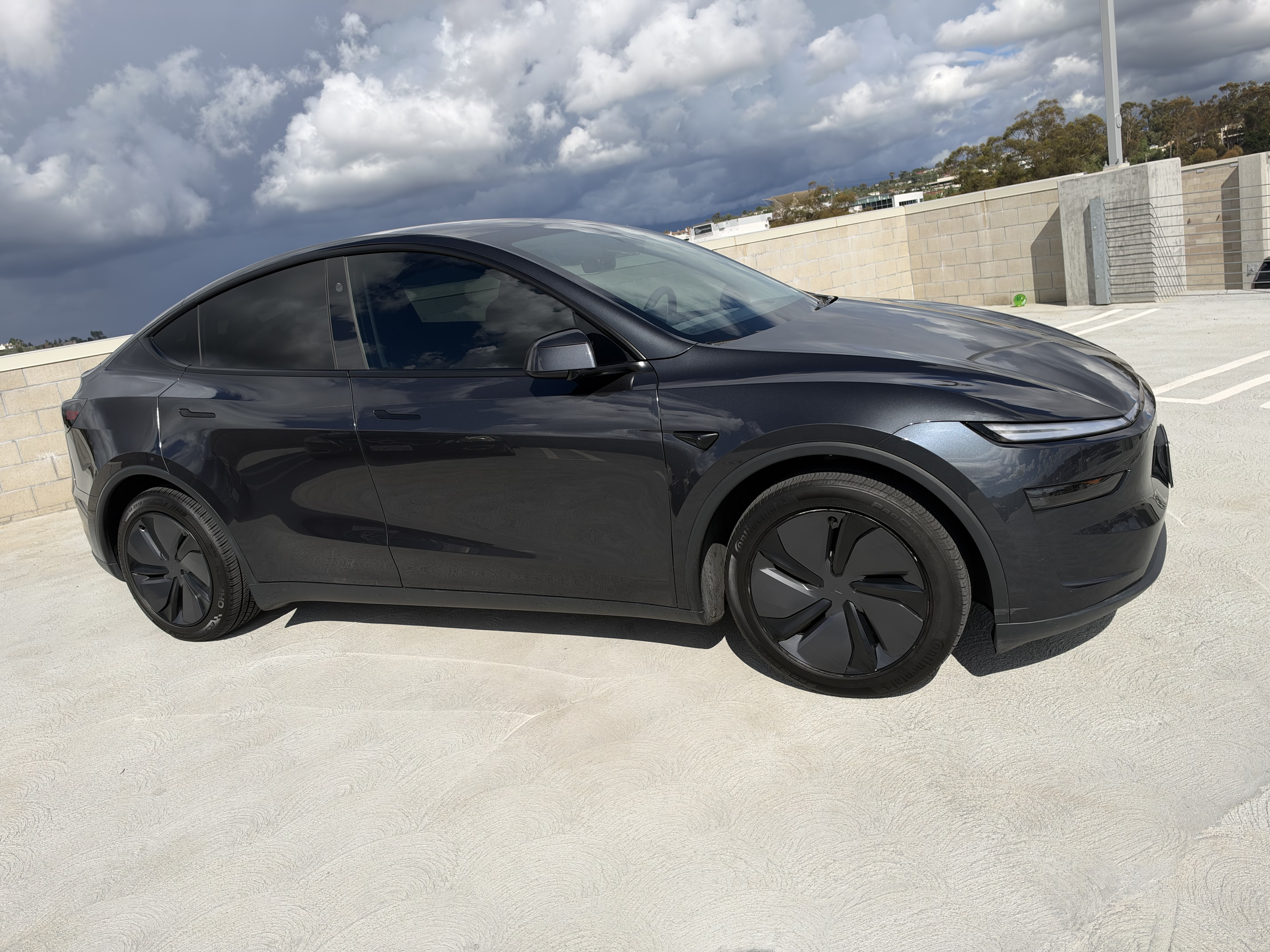 Used 2026 Tesla Model Y Long Range AWD/4WD image 8