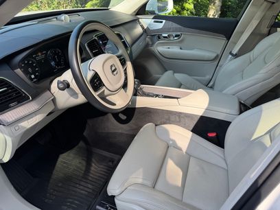 Used 2022 Volvo XC90 T6 Inscription w/ Lounge Package