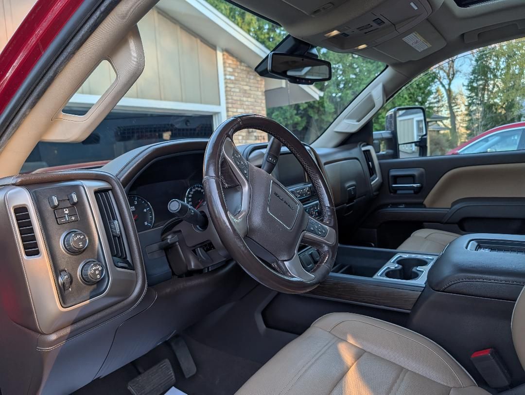 Used 2019 GMC Sierra 3500 Denali w/ Duramax Plus Package AWD/4WD image 14