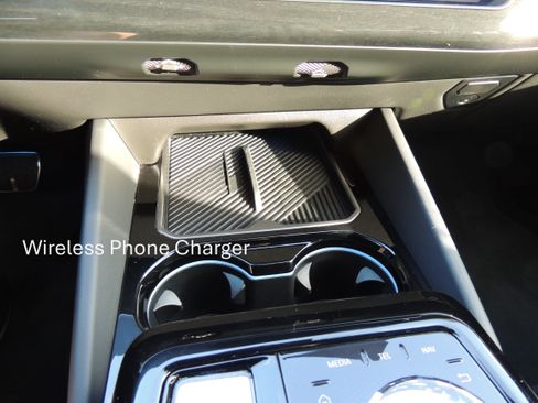 Used 2024 BMW i5 eDrive40i w/ Executive Package RWD image 20