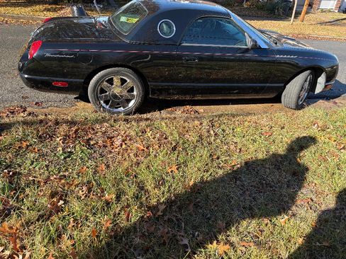 Used 2003 Ford Thunderbird image 2
