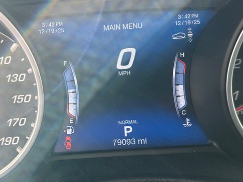 Used 2019 Maserati Levante image 5