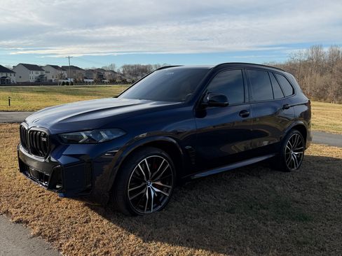 Used 2024 BMW X5 M60i image 9