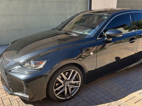 Used 2020 Lexus IS 350 F Sport w/ F Sport Package image 4