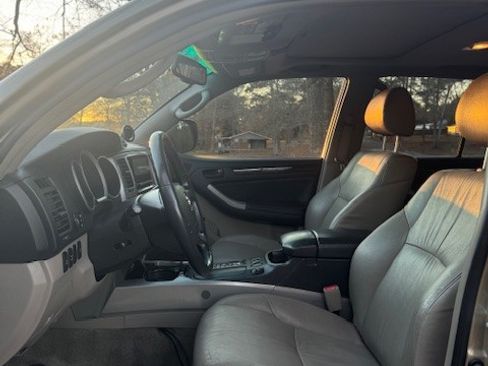 Used 2007 Toyota 4Runner Limited image 10