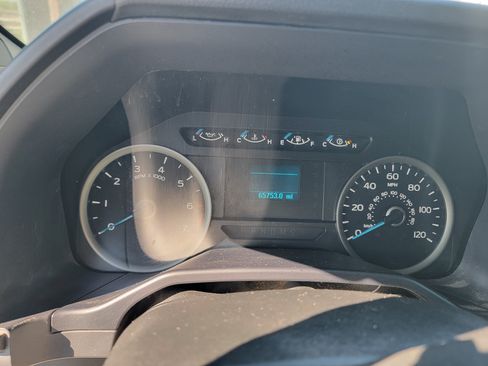 Used 2016 Ford F150 XLT image 10