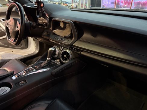 Used 2017 Chevrolet Camaro SS image 12