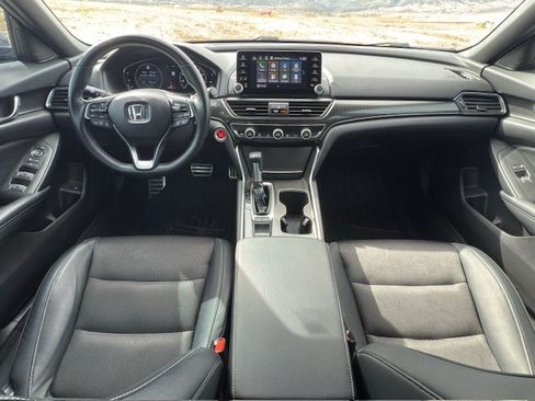 Used 2018 Honda Accord Sport image 19