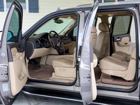 Used 2012 GMC Yukon XL Denali AWD/4WD image 18