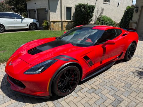 Used 2019 Chevrolet Corvette Grand Sport w/ Z07 Performance Package RWD image 1