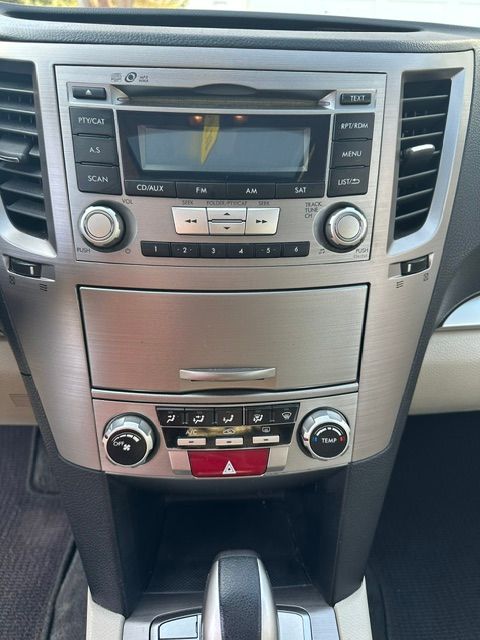 Used 2012 Subaru Outback 2.5i Premium AWD/4WD image 20