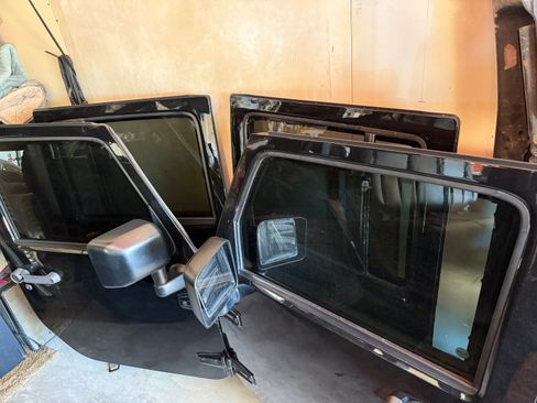 Used 2016 Jeep Wrangler Unlimited Sahara w/ Max Tow Package image 11