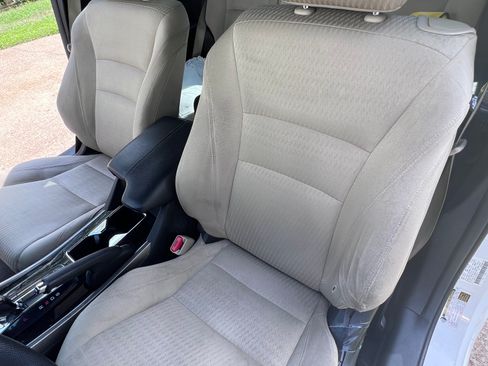 Used 2016 Honda Accord EX image 9