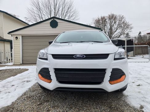 Used 2016 Ford Escape S image 4