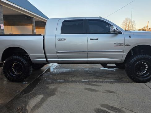 Used 2015 RAM 2500 Laramie image 8