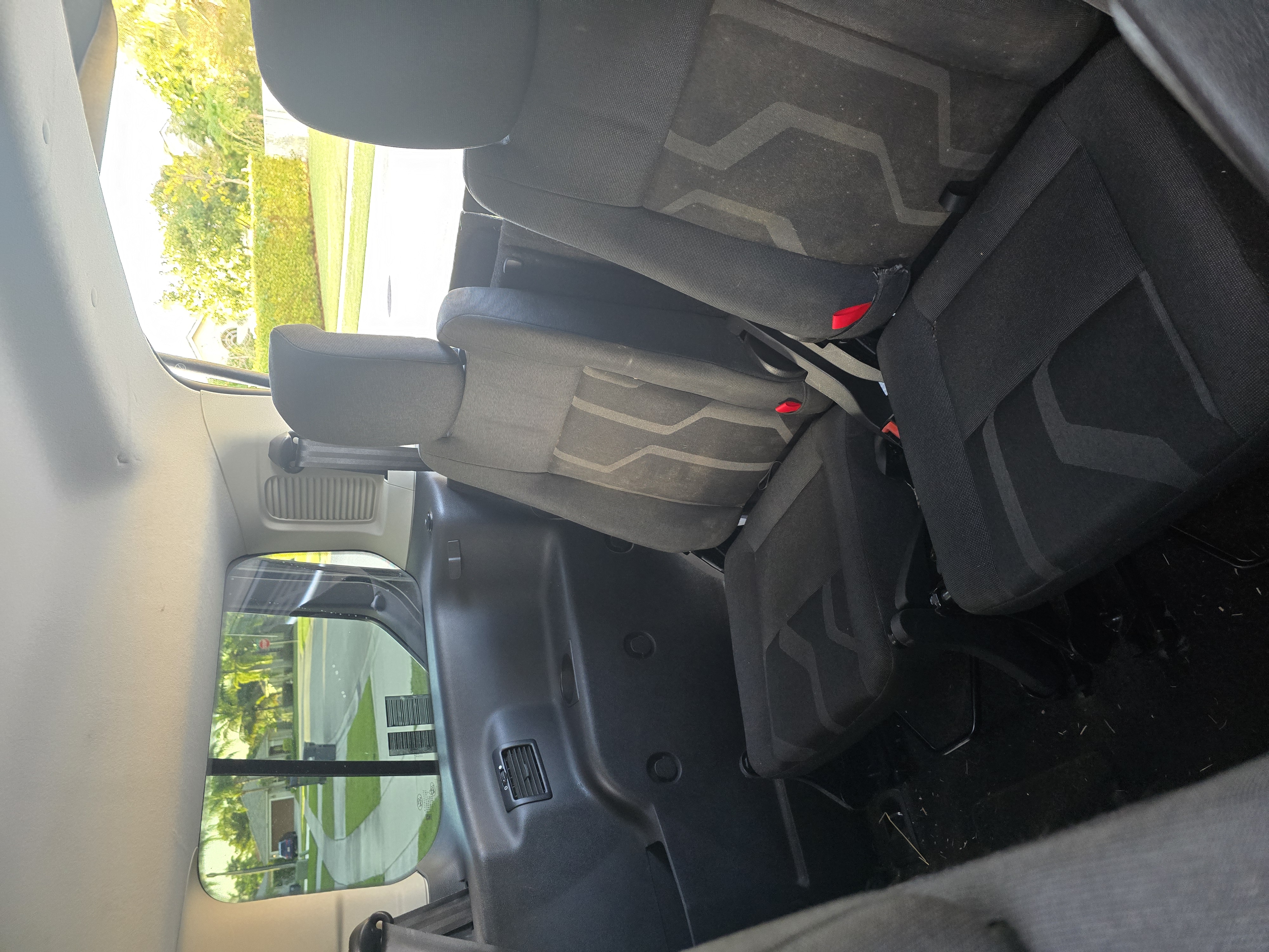 Used 2015 Ford Transit Connect XLT FWD image 9