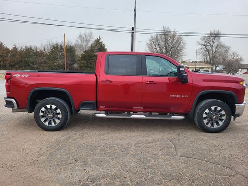Used 2021 Chevrolet Silverado 2500 LT w/ All Star Edition image 5