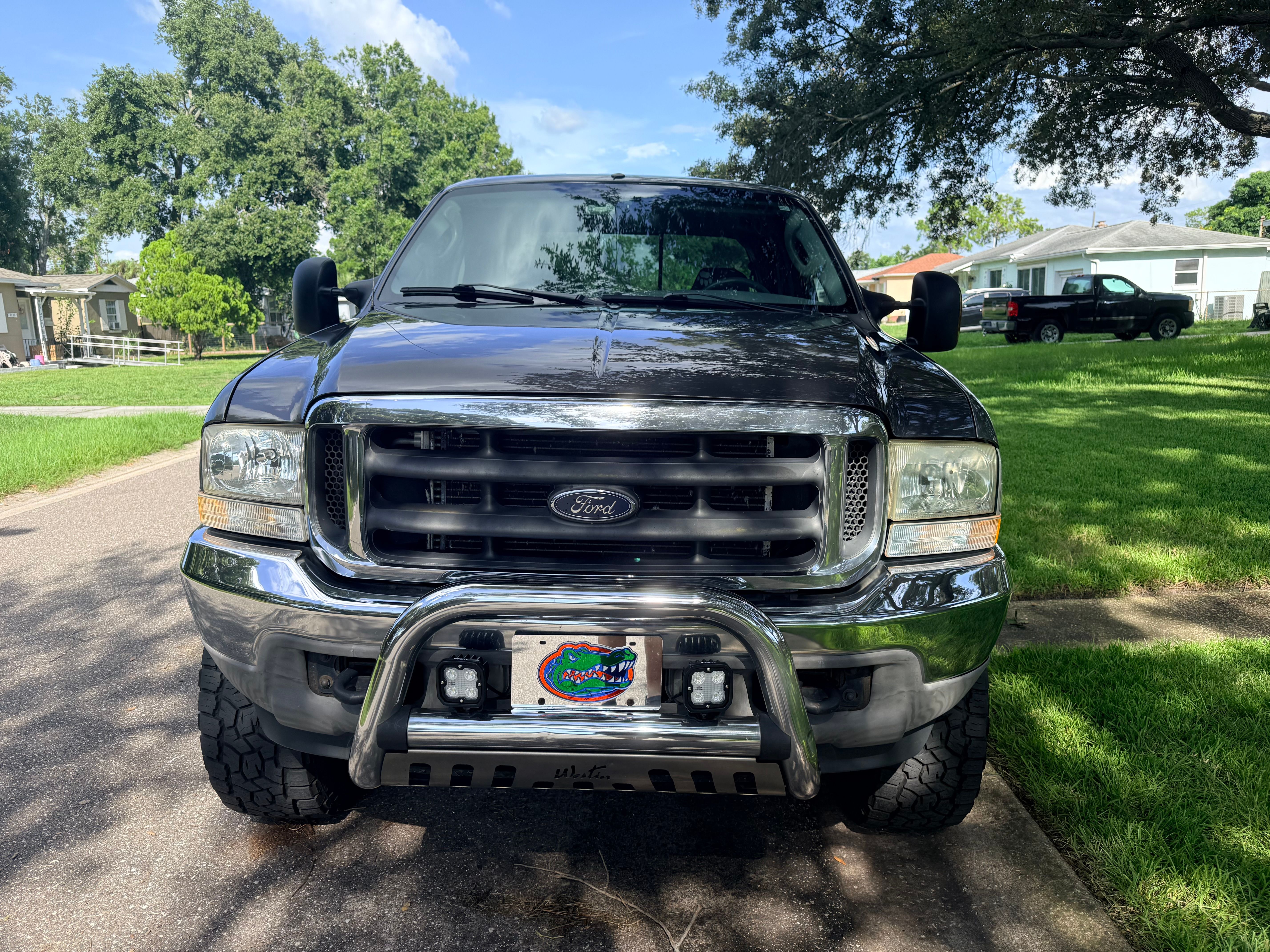 Used 2004 Ford F250 Lariat AWD/4WD image 2