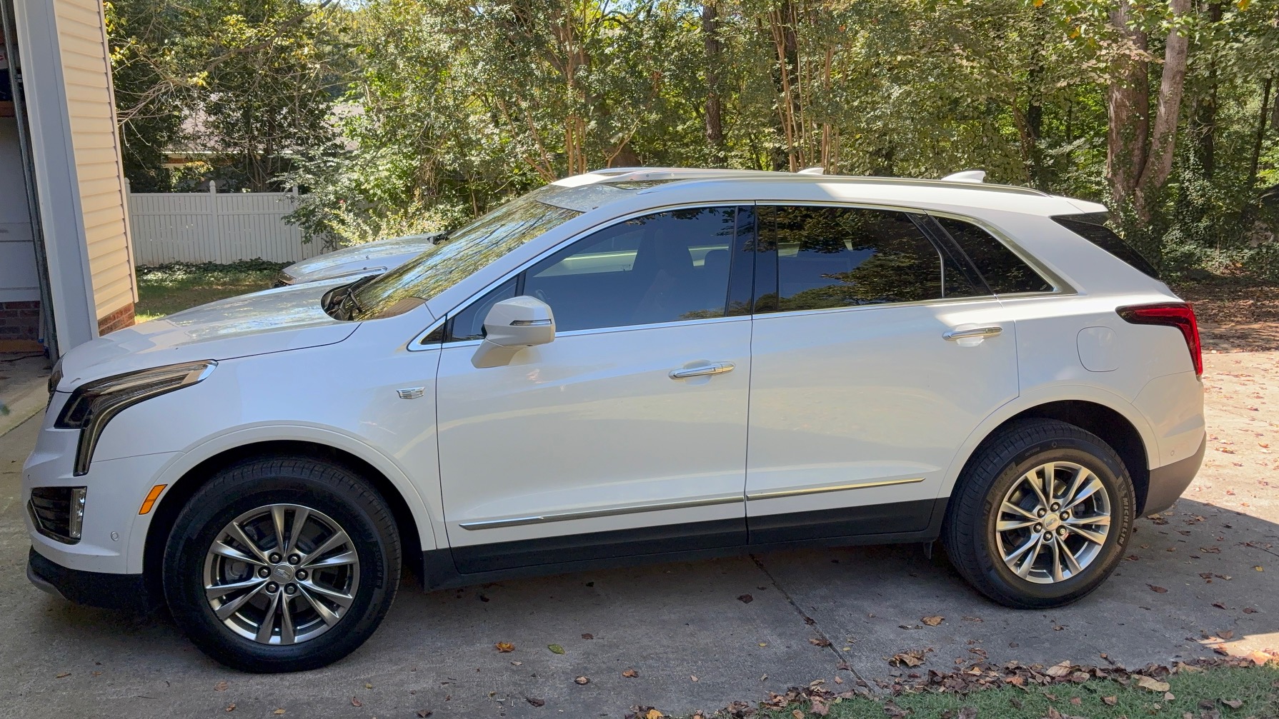 Used 2020 Cadillac XT5 Premium Luxury FWD image 1