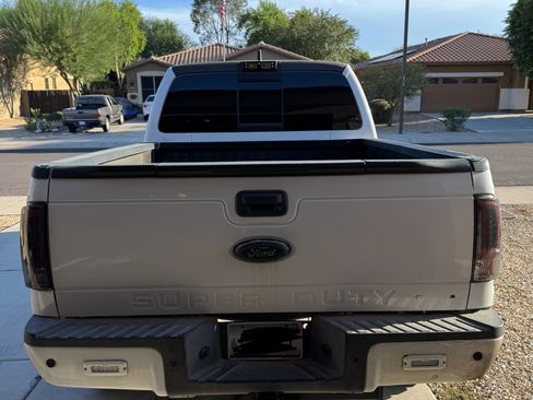 Used 2011 Ford F250 Lariat w/ FX4 4X4 Off-Road Pkg image 8