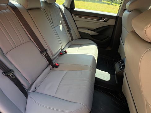 Used 2019 Honda Accord EX-L image 6
