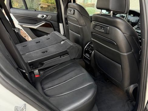 Used 2021 BMW X5 xDrive45e w/ Executive Package image 21