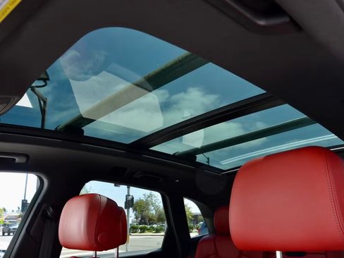 Used 2018 Audi SQ5 Premium Plus w/ Navigation Package AWD/4WD image 12