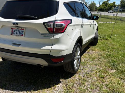Used 2017 Ford Escape Titanium FWD image 5