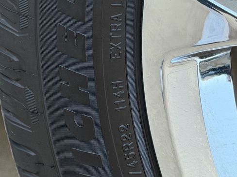 Used 2020 GMC Yukon XL Denali w/ Denali Premium Package image 28