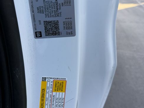 Used 2023 GMC Sierra 1500 Pro w/ Pro Value Package image 8