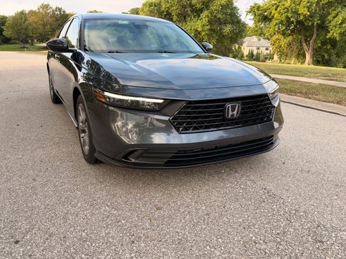 Used 2024 Honda Accord EX image 9