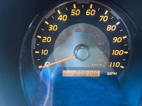 Used 2004 Toyota 4Runner Sport image 12