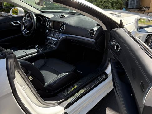 Used 2018 Mercedes-Benz SL 450 image 11