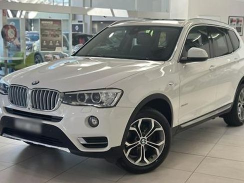 Used 2017 BMW X3 xDrive28i image 1