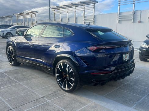 Used 2023 Lamborghini Urus S image 8