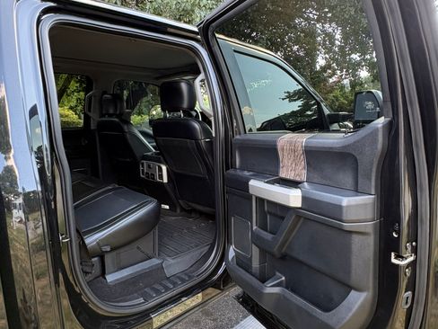 Used 2019 Ford F250 Lariat AWD/4WD image 11