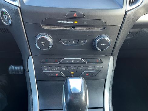 Used 2015 Ford Edge SEL w/ Equipment Group 201A image 21