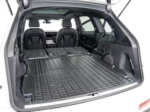 Used 2025 Audi Q7 3.0T Premium Plus image 27