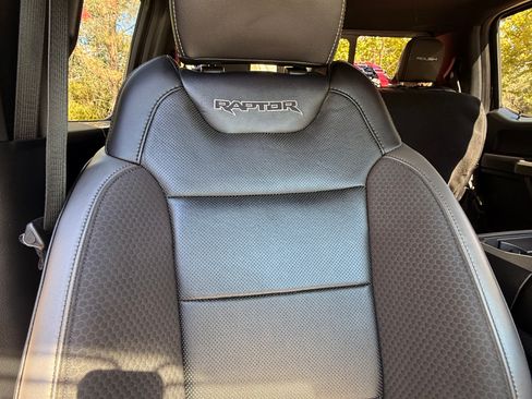 Used 2019 Ford F150 Raptor w/ Equipment Group 802A Luxury image 9