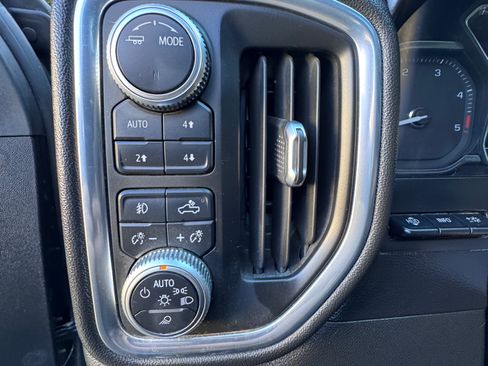 Used 2020 GMC Sierra 2500 AT4 w/ AT4 Premium Package image 5