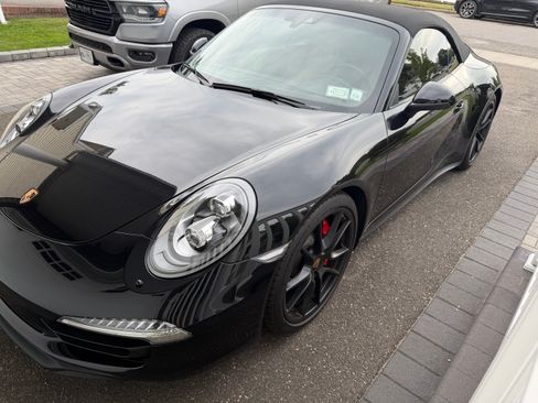 Used 2015 Porsche 911 Carrera 4S AWD/4WD image 17