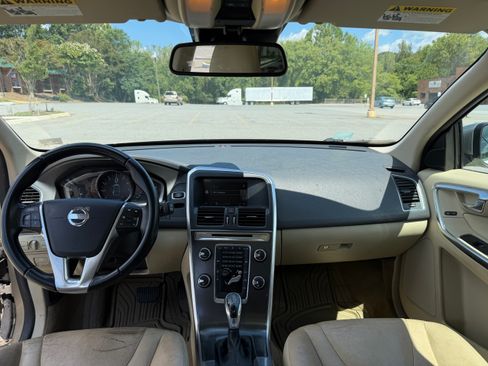 Used 2015 Volvo XC60 T5 Premier FWD image 9
