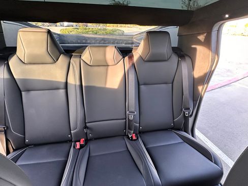 Used 2025 Tesla Cybertruck AWD Crew Cab image 12